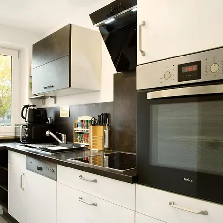 Modern Neuburg S - Neu - 2 Zimmer, Parkplatz, Wi-fi, Tv, Kueche *