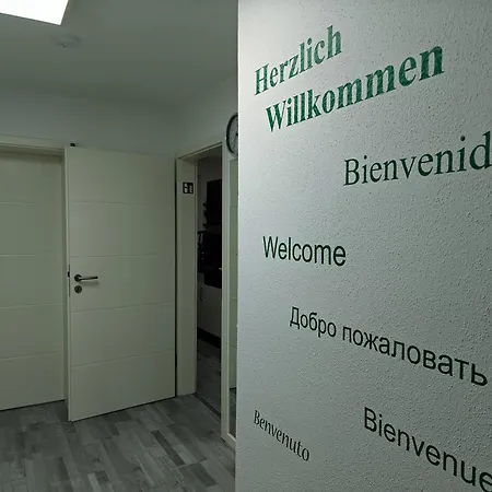 Modern Neuburg S - Neu - 2 Zimmer, Parkplatz, Wi-fi, Tv, Kueche *